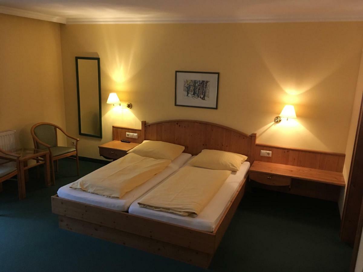 Brueckenwirt Hotell Hallein Eksteriør bilde