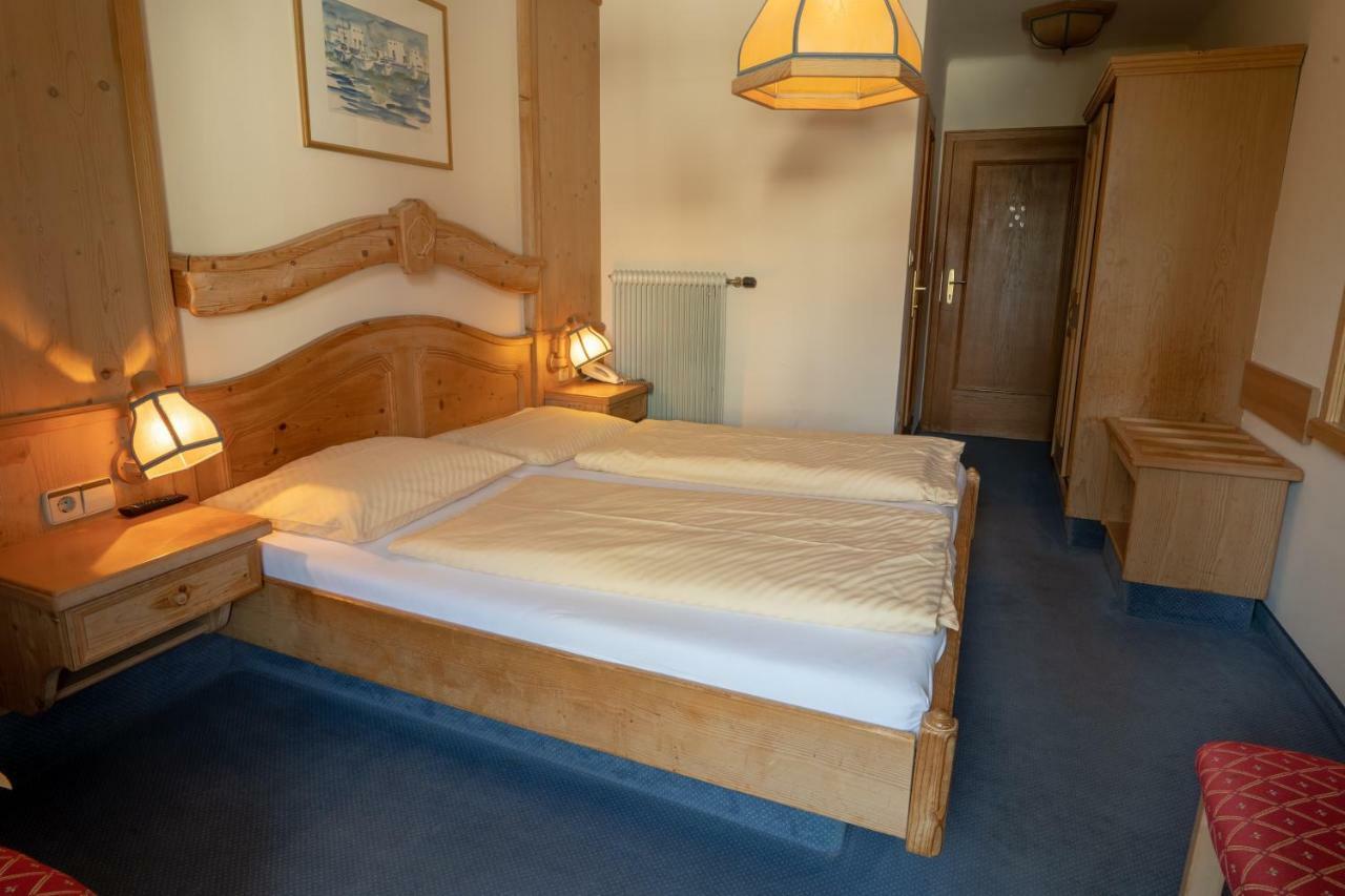 Brueckenwirt Hotell Hallein Eksteriør bilde