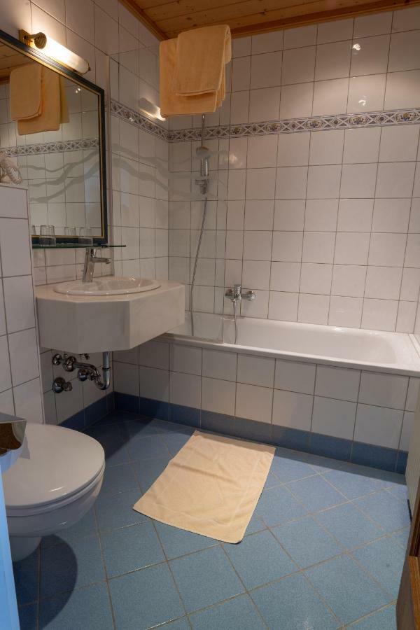 Brueckenwirt Hotell Hallein Eksteriør bilde